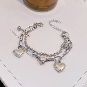 Fashion Heart Charm Bracelet in Stainless Steel Silver-tone